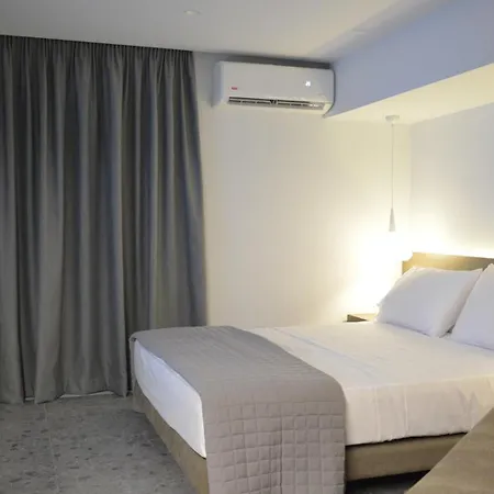 Eleven Views Apartmanhotel 3*